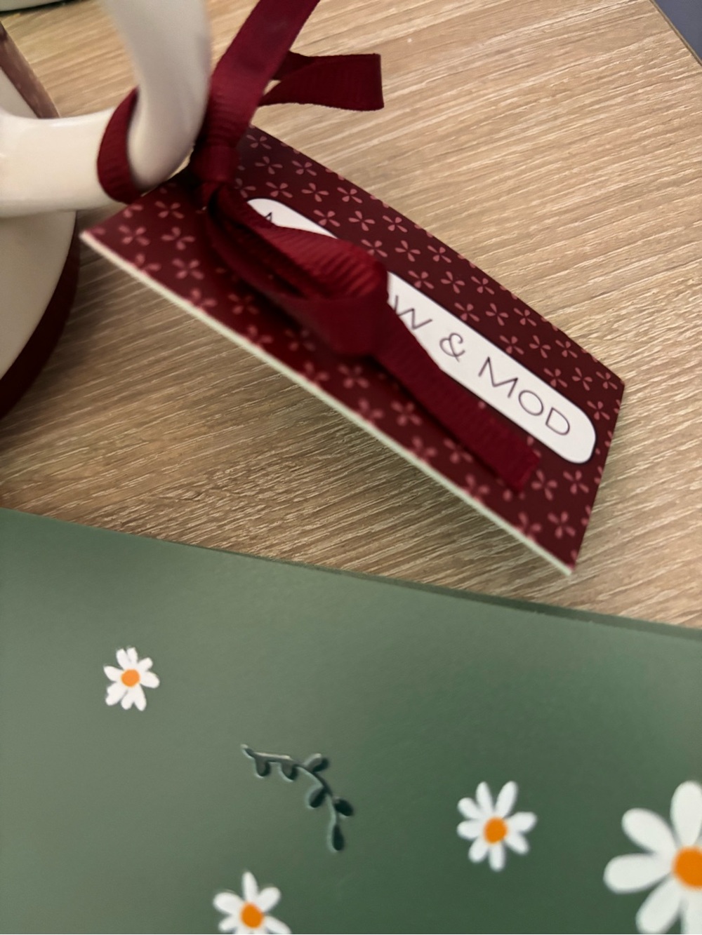 Book lovers mug and notebook bundle 💚🌸 - Picture 4 of 4